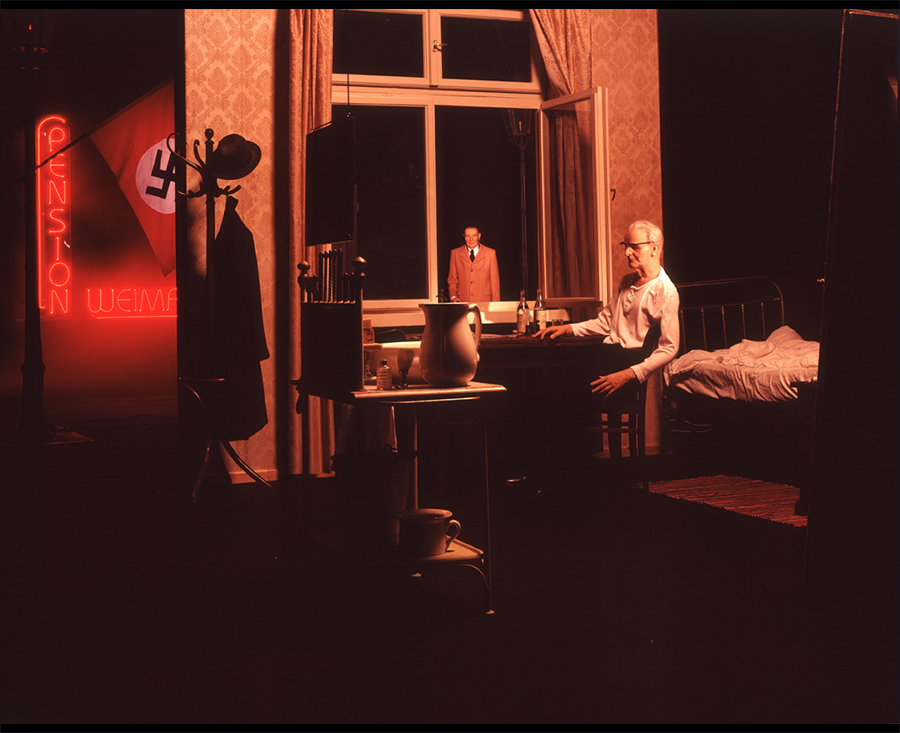 VATERBILDER | FATHERPICTURES - Part II - Der Vertrag / The contract- 2004 &copy;  Burkhard Philipp von Harder